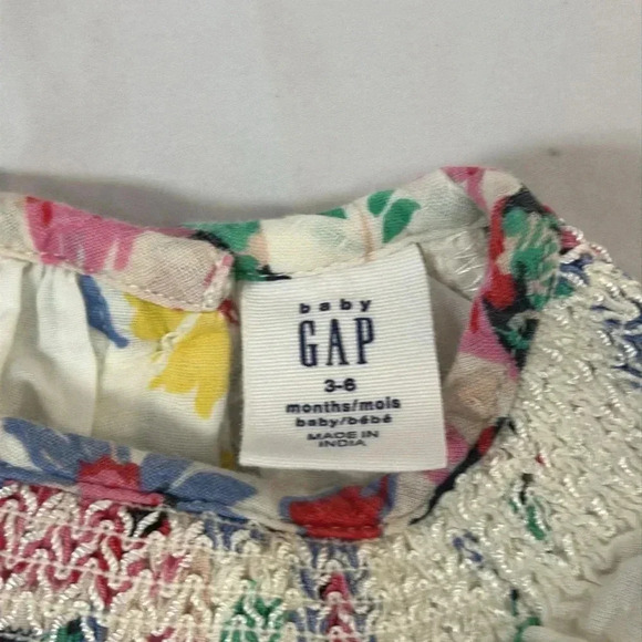 GAP - long sleeve lined floral dress. Size 3-6 months - Picture 4 of 6